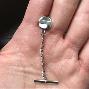 VTG tie tac